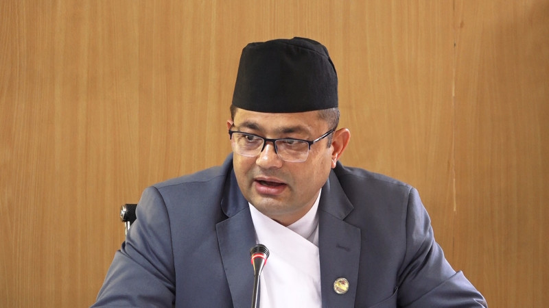 पुस्तकालय दर्ता र व्यवस्थापनका लागि कानुन निर्माण गर्नुपर्छः मन्त्री गिरी